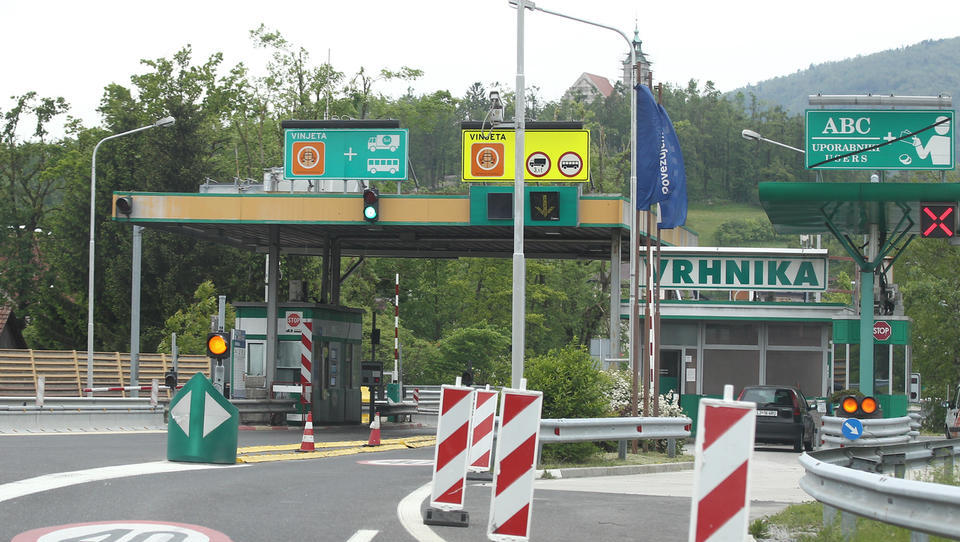 Se je rušenje Darsovih cestninskih postaj s 50 milijonov evrov...