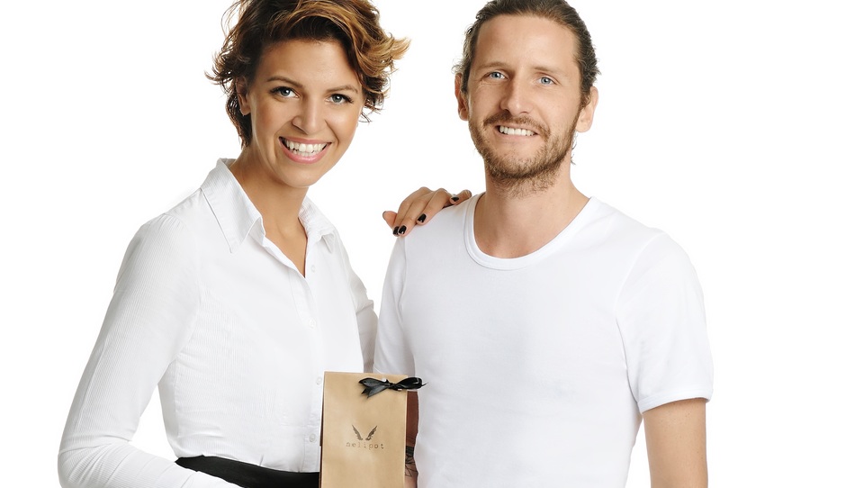 Kupce prepričala s kremo za mazanje podpazduh