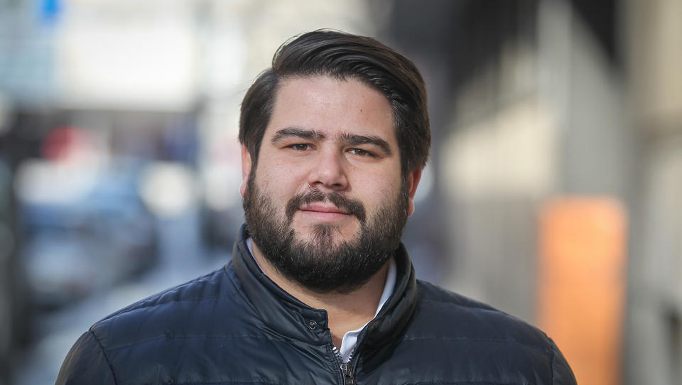 Zakaj mora Cerar javnemu sektorju reči ne