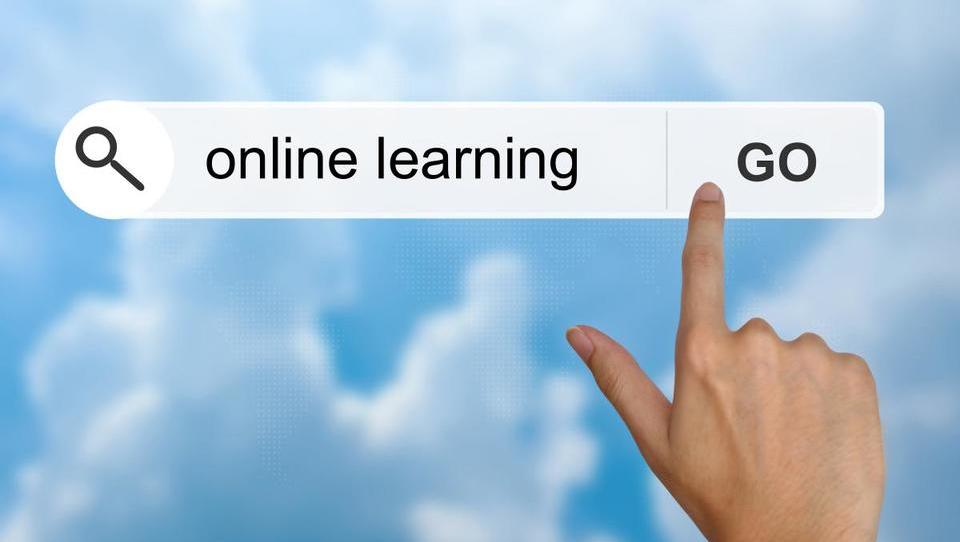 Kdor ne bo načrtoval digitalnega izobraževanja, ga kmalu več ne bo